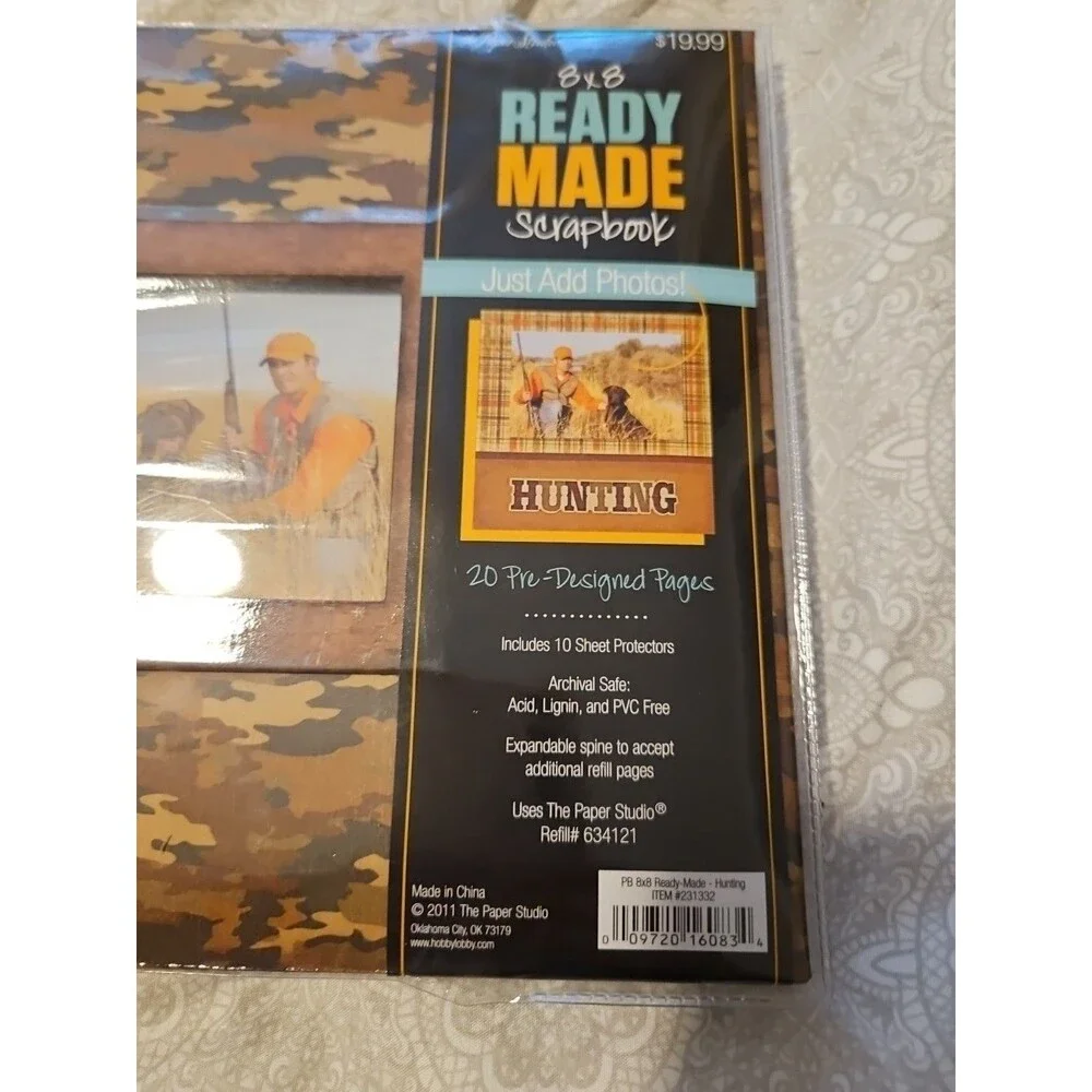 The Paper Studio 8x8 Hunting Theme Ready Made Scrapbook Photo Album 20 Pages NIP